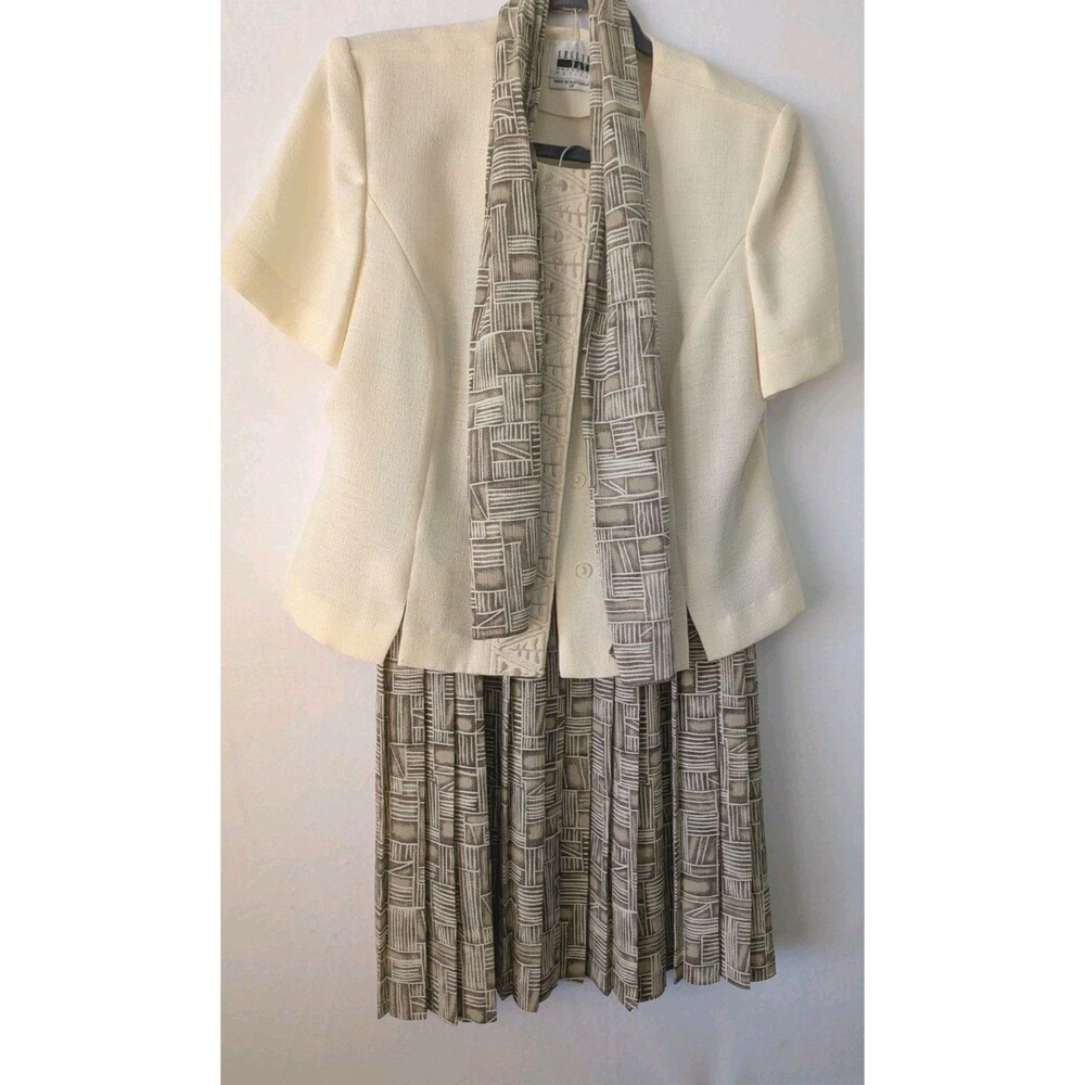 Vintage Leslie Fay Suit Women's Career Short Sleeve Jacket, Scarf & Skirt 12P